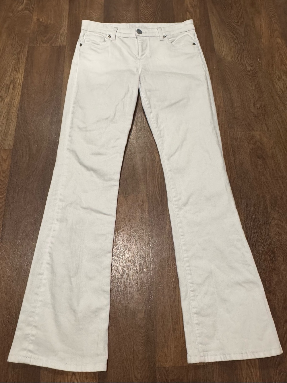 KUT from the Kloth Farrah Bright White Baby Bootcut Jeans Size 6